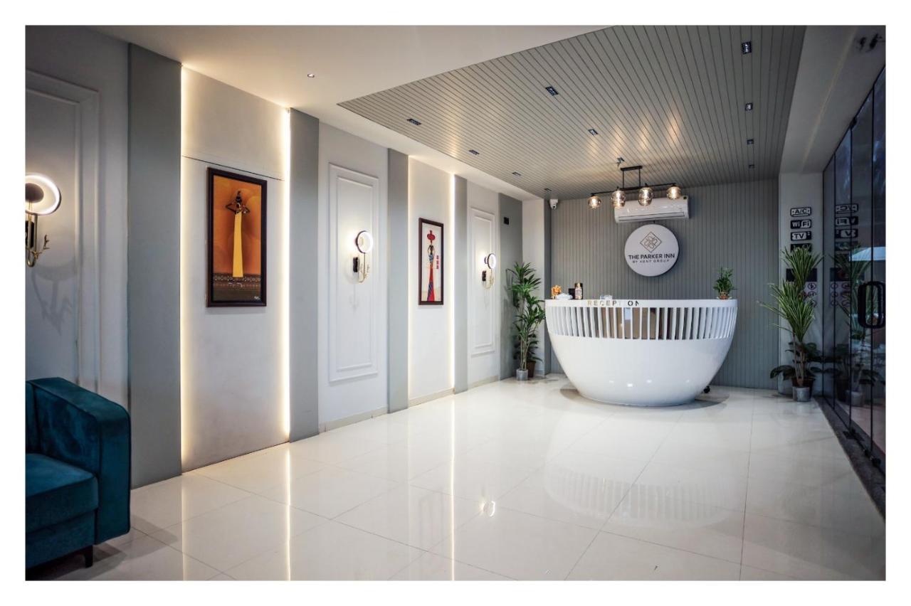 Hotel The Parker Inn By Kbnt Group Surat Ngoại thất bức ảnh